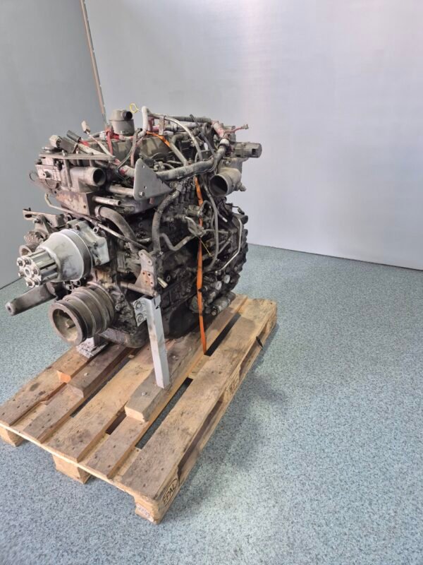 ISUZU 4HK1